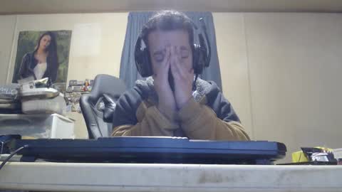 Snapshot of doublexl100 chatting on November 25, 2025, 1:27 am Jess online show from November 25, 2025, 1:27 am