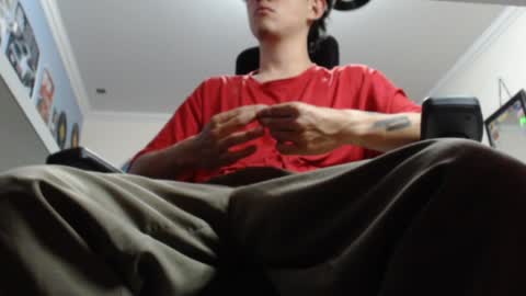 Snapshot of douglas_drake chatting on February 4, 2025, 5:21 am douglas_drake online show from February 4, 2025, 5:21 am
