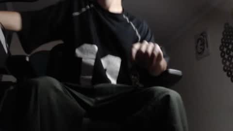 Snapshot of douglas_drake chatting on February 11, 2025, 10:48 am douglas_drake online show from February 11, 2025, 10:48 am
