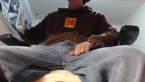 Snapshot of douglas_drake chatting on March 4, 2025, 3:33 am douglas_drake online show from March 4, 2025, 3:33 am