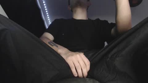 douglas_drake online show from October 30, 2025, 11:27 pm