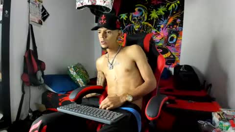 Snapshot of douglas_gallegos chatting on August 4, 2026, 3:10 am douglas_gallegos online show from August 4, 2026, 3:10 am