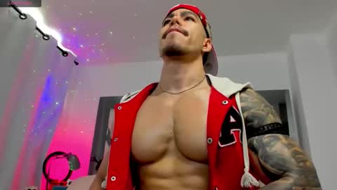 Snapshot of douglassafado chatting on April 5, 2026, 1:30 pm Douglas Safado online show from April 5, 2026, 1:30 pm