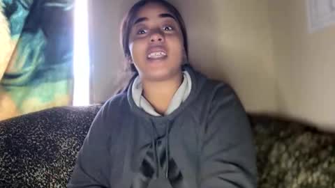 dove_love22 online show from November 29, 2025, 2:09 pm