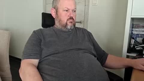 Snapshot of dpau76 chatting on November 4, 2025, 12:26 pm Danny online show from November 4, 2025, 12:26 pm