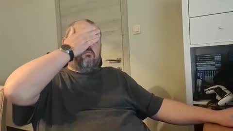 Snapshot of dpau76 chatting on November 5, 2025, 7:52 am Danny online show from November 5, 2025, 7:52 am