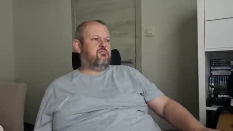 Snapshot of dpau76 chatting on November 14, 2025, 9:41 am Danny online show from November 14, 2025, 9:41 am