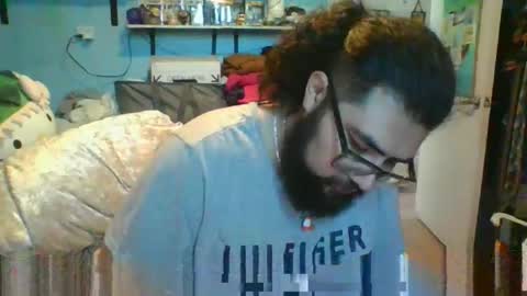 Dpenguino online show from November 10, 2025, 6:51 pm