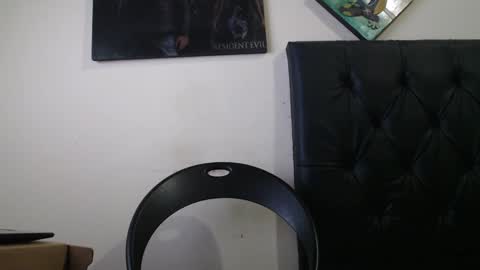 draco_boy2000 online show from January 31, 2025, 9:05 pm