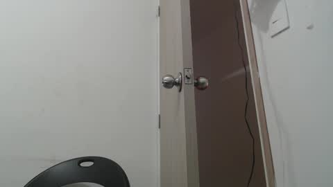 Snapshot of draco_boy2000 chatting on February 19, 2026, 9:22 pm draco_boy2000 online show from February 19, 2026, 9:22 pm