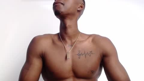 Snapshot of drake_brown_23 chatting on October 1, 2025, 1:50 pm Drake 23 online show from October 1, 2025, 1:50 pm