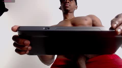 Snapshot of drake_brown_23 chatting on October 10, 2025, 6:34 am Drake 23 online show from October 10, 2025, 6:34 am