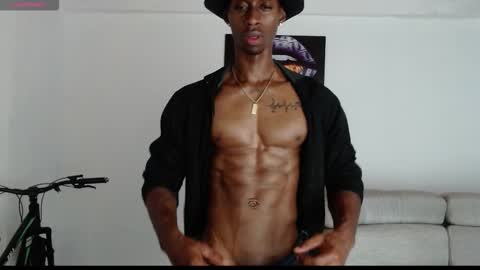 Snapshot of drake_brown_23 chatting on October 13, 2025, 12:43 am Drake 23 online show from October 13, 2025, 12:43 am