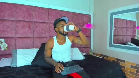 ---Drake--- online show from December 4, 2024, 3:15 am