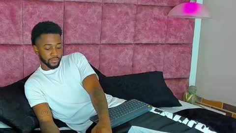 ---Drake--- online show from December 5, 2024, 2:53 am