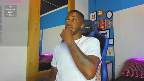 ---Drake--- online show from March 10, 2025, 9:18 pm