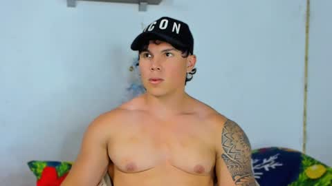 drake_xion1 online show from January 7, 2025, 11:14 pm