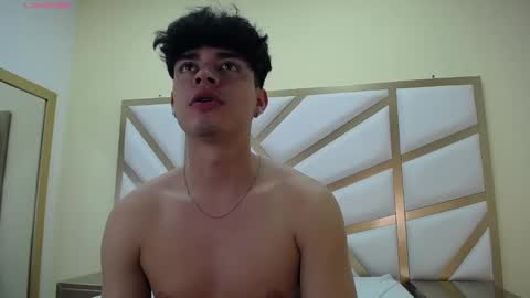 Snapshot of drakecollinss chatting on March 12, 2025, 11:12 pm drakecollinss online show from March 12, 2025, 11:12 pm