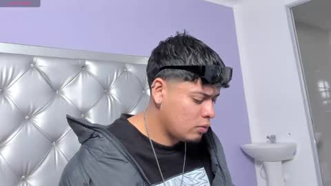 drakeeee online show from October 20, 2025, 12:05 pm