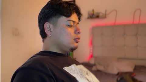 drakeeee online show from April 21, 2026, 2:01 pm