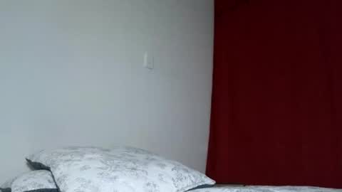 Andrs  Independent Model online show from April 23, 2026, 10:36 am