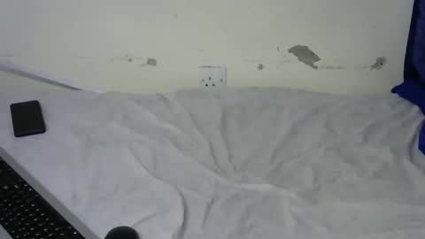 drama_queeen online show from February 2, 2026, 7:51 am