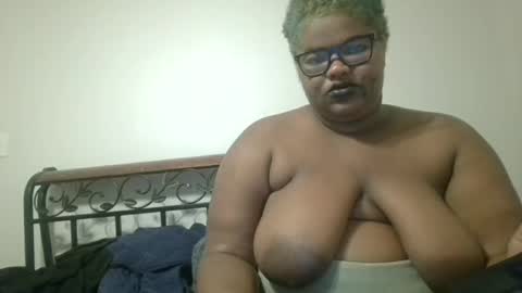 dramaqueen576161 online show from September 12, 2025, 8:58 am