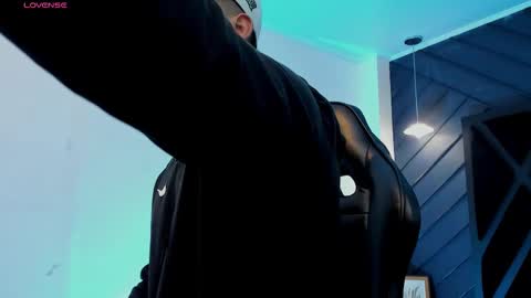 Draven online show from November 29, 2025, 11:35 am