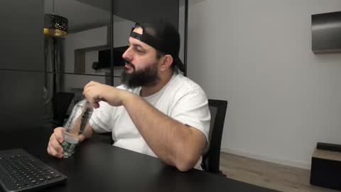 DravenPeak online show from October 16, 2025, 12:11 am