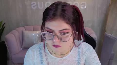 Draviana  online show from October 17, 2025, 3:10 am