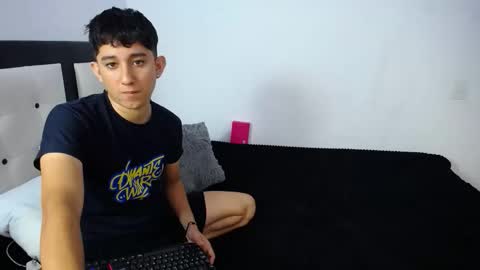 -- nicolle and jhon -- online show from April 27, 2026, 7:39 am