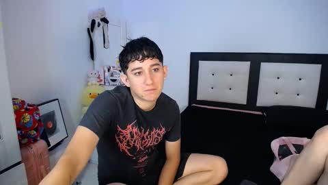 Snapshot of dravith_and_valery chatting on May 27, 2026, 4:53 am -- nicolle and jhon -- online show from May 27, 2026, 4:53 am
