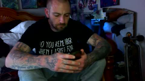 Snapshot of dreaded_folks chatting on October 27, 2025, 9:30 pm dreaded_folks online show from October 27, 2025, 9:30 pm