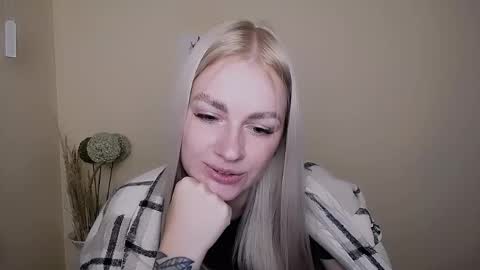 Snapshot of dream_dolly_ chatting on September 21, 2025, 10:17 am dream_dolly_ online show from September 21, 2025, 10:17 am