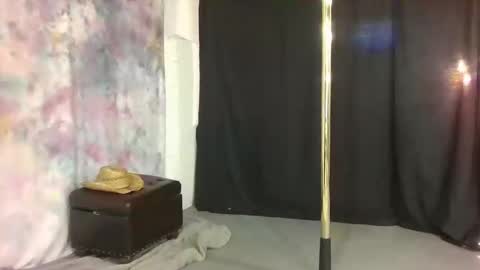 Snapshot of dream_maker420 chatting on January 7, 2026, 3:03 pm dream_maker420 online show from January 7, 2026, 3:03 pm