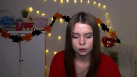 Mari online show from October 27, 2025, 7:12 am