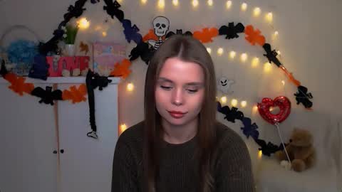 Mari online show from October 29, 2025, 11:23 am