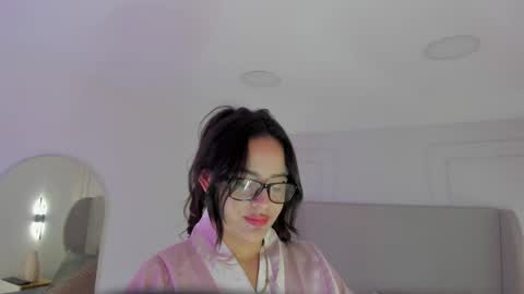 N E N A  online show from October 3, 2025, 4:09 am