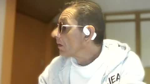 Snapshot of dreambob chatting on October 12, 2025, 11:31 am Dreambob online show from October 12, 2025, 11:31 am