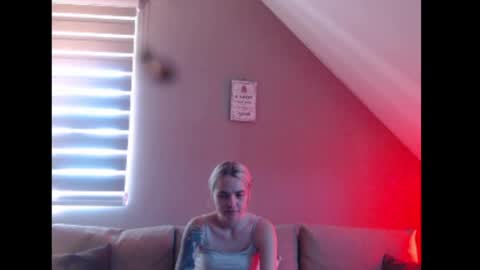 A girl online show from June 22, 2026, 7:27 am