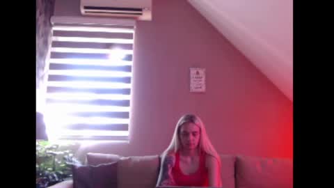 A girl online show from June 26, 2026, 7:24 am