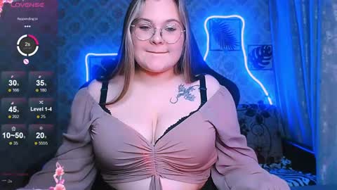 dreamforyoue2 online show from July 13, 2026, 8:11 pm