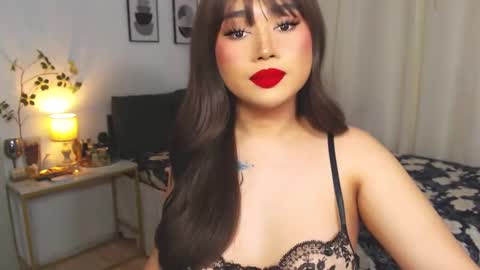 Snapshot of dreamgirlheaven chatting on January 16, 2025, 6:46 am Heaven online show from January 16, 2025, 6:46 am