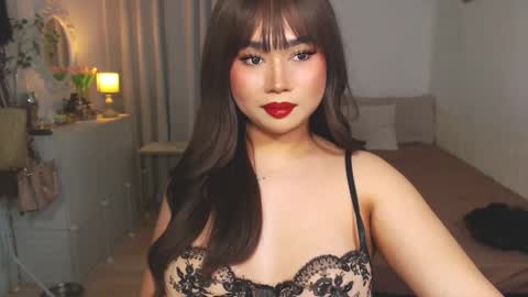 Snapshot of dreamgirlheaven chatting on January 31, 2025, 10:10 am Heaven online show from January 31, 2025, 10:10 am