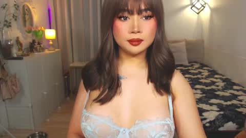 Snapshot of dreamgirlheaven chatting on February 13, 2025, 6:41 am Heaven online show from February 13, 2025, 6:41 am