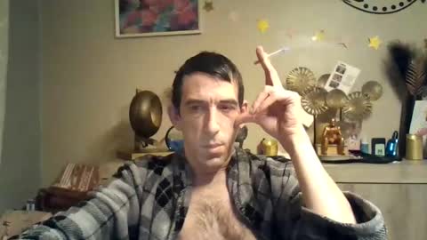 Snapshot of dreamguy38 chatting on January 25, 2025, 6:01 am dreamguy38 online show from January 25, 2025, 6:01 am