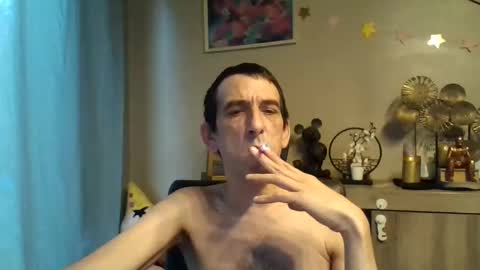 Snapshot of dreamguy38 chatting on October 21, 2025, 7:20 am dreamguy38 online show from October 21, 2025, 7:20 am