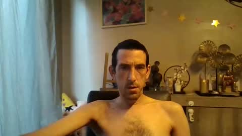 Snapshot of dreamguy38 chatting on October 24, 2025, 8:00 am dreamguy38 online show from October 24, 2025, 8:00 am