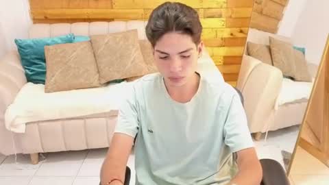 Dreamleo online show from July 25, 2026, 3:48 am