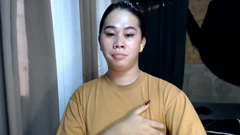 Snapshot of dreammegan chatting on January 2, 2025, 3:58 am Stacy DONT FORGET TO FOLLOW ME AND THUMBS UP my wife samgrg2 online show from January 2, 2025, 3:58 am